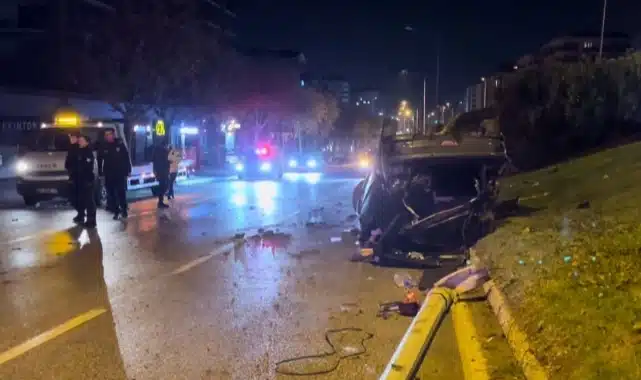 Bursa'da otomobil takla attı! Trafik birbirine girdi 4 Bülten Medya -