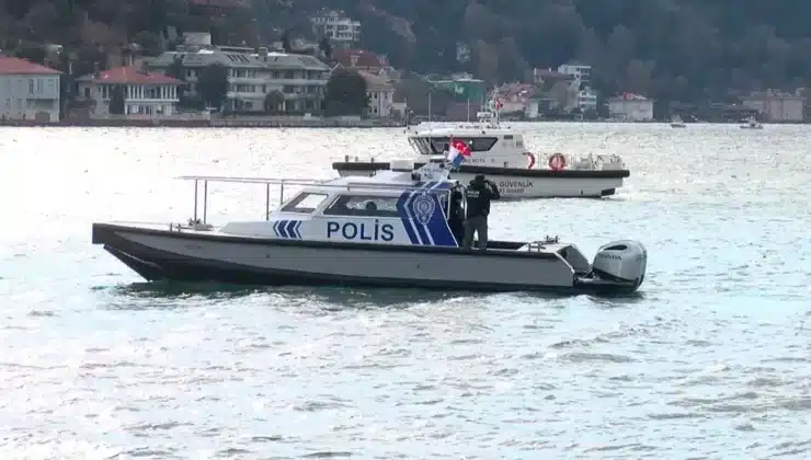 Arkadaşının denize düştüğünü görüp atladı! İkisi de aranıyor 4 Bülten Medya -