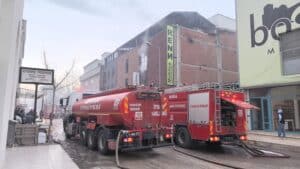 Bursa'da korkutan yangın! 4 Bülten Medya -