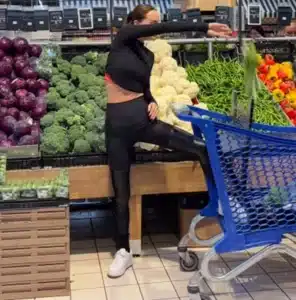 Ebru Şallı markette plates yaptı! 11 Bülten Medya -