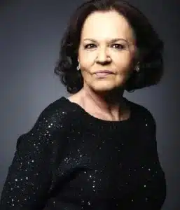 Fatma Karanfil