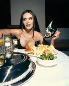 Özgü Kaya, Victoria's Secret gecesine damga vurdu! 7 Bülten Medya -