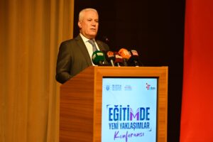 Bursa Büyükşehir’den ‘Eğitimde Yeni Yaklaşımlar’ konferansı 13 Bülten Medya -