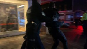 Bursa'da "Para çekme" bahanesiyle kaçmaya çalıştı! 8 Bülten Medya -