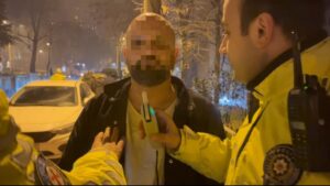Bursa'da alkollü şahıs gazeteciyi tehdit etti! 4 Bülten Medya -