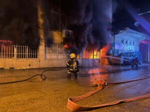 Bursa'da tekstil atölyesi alevlere teslim oldu! 12 Bülten Medya -