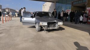 Bursa'da bisikletiyle otomobilin altında kaldı! 8 Bülten Medya -