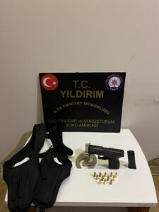 Bursa'da yakalanan firariden ilginç sözler: Gelin teslim olun! 8 Bülten Medya -