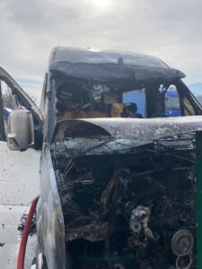 Bursa'da servis minibüsü alev alev yandı! 8 Bülten Medya -