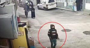 Bursa'da saklambaç oynayan kapkaççıyı polis sobeledi! 7 Bülten Medya -