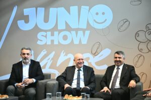 Başkan Yılmaz'dan Junioshow'a tam destek! 11 Bülten Medya -