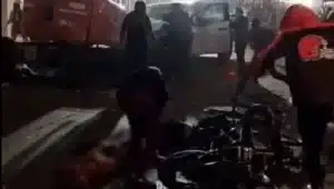 ABD'de araç kalabalığa daldı: Ölü ve yaralılar var! 8 Bülten Medya -