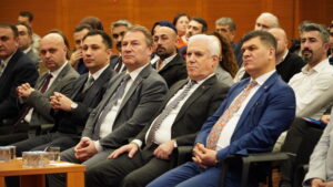 Bursa'da "Evsel Katı Atık Tarifeleri'' toplantısı gerçekleşti 13 Bülten Medya -