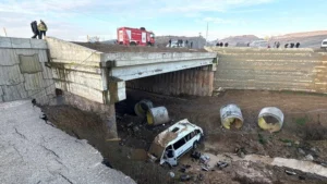 İşçi servisi şarampole devrildi: 3 ölü, 15 yaralı! 7 Bülten Medya -