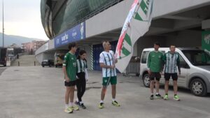 Sevgililer Günü’nde Bursaspor’a koştular 4 Bülten Medya -