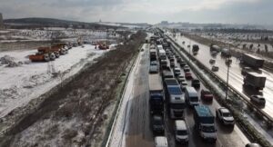 Bursa'da zincirleme kaza! 25 araç birbirine girdi 8 Bülten Medya -
