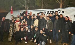 Oğuzhan Uğur'dan Ümit Özdağ'a destek 8 Bülten Medya -