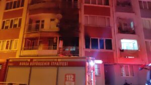 Bursa'da gece yarısı yangın paniği 4 Bülten Medya -