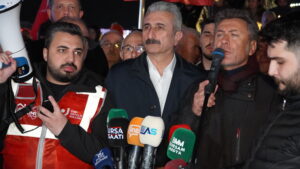 CHP Bursa bir kez daha sokaklarda! '' Ekrem İmamoğlu olacağız meydanlarda'' 4 Bülten Medya -