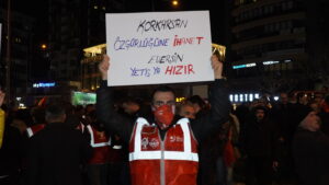Bursa'da binlerce vatandaş 'Ekrem İmamoğlu' için yürüdü 40 Bülten Medya -