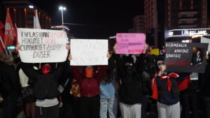 Bursa'da 'İmamoğlu'na destek protestolarında 7. gün! 38 Bülten Medya -