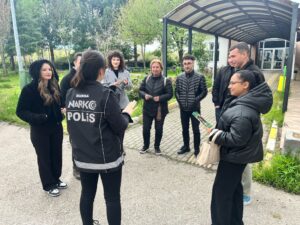 Bursa Narkotik polisi 4 günde 4 bin genci uyardı 4 Bülten Medya -