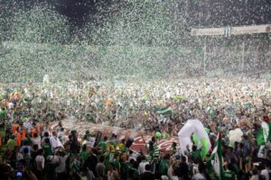 Bursaspor'da 15 yıl önceyi anımsatan fotoğraflar 16 Bülten Medya -