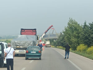 Karacabey - Bandırma Yolu'nda kaza! 11 Bülten Medya -