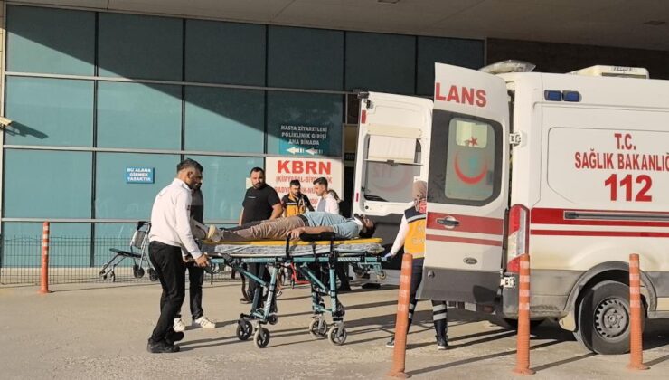 Bursa'nın İnegöl ilçesinde kafa kafaya çarpışan iki otomobilde 3 kişi yaralandı 4 Bülten Medya -