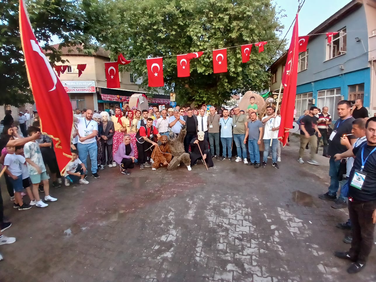 Çaltılıbük'te karnaval gibi bayram: 156 yıllık gelenek devam ediyor 3 Bülten Medya -