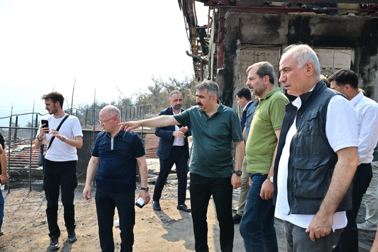 Yangın felaketine 'yıldırım' müdahale 1 Bülten Medya -