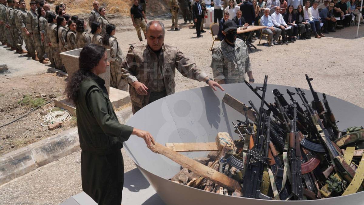 Terör örgütü PKK silah bıraktı! 1 Bülten Medya -