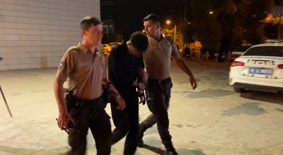 Bursa'da şok görüntü! Suriyelinin üzerinden çıktı! 1 Bülten Medya -