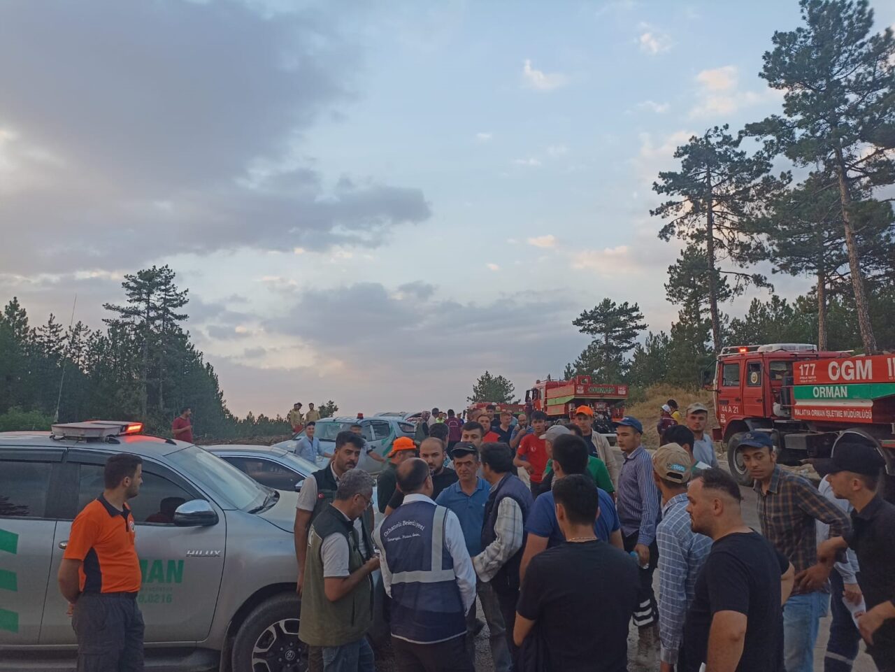 Orhaneli Belediyesi’nden yangın bölgesine tam destek 1 Bülten Medya -