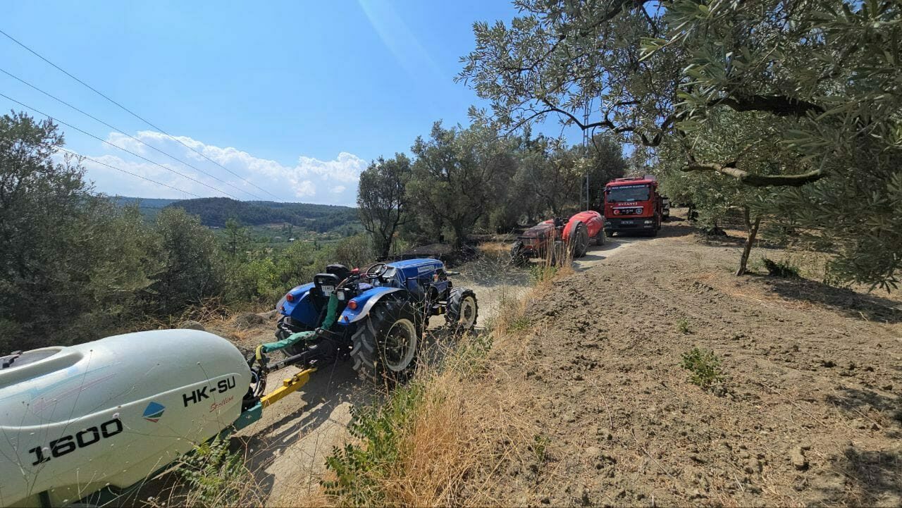 Bursa'da elektrik direği patladı! Yürekler ağza geldi 2 Bülten Medya -