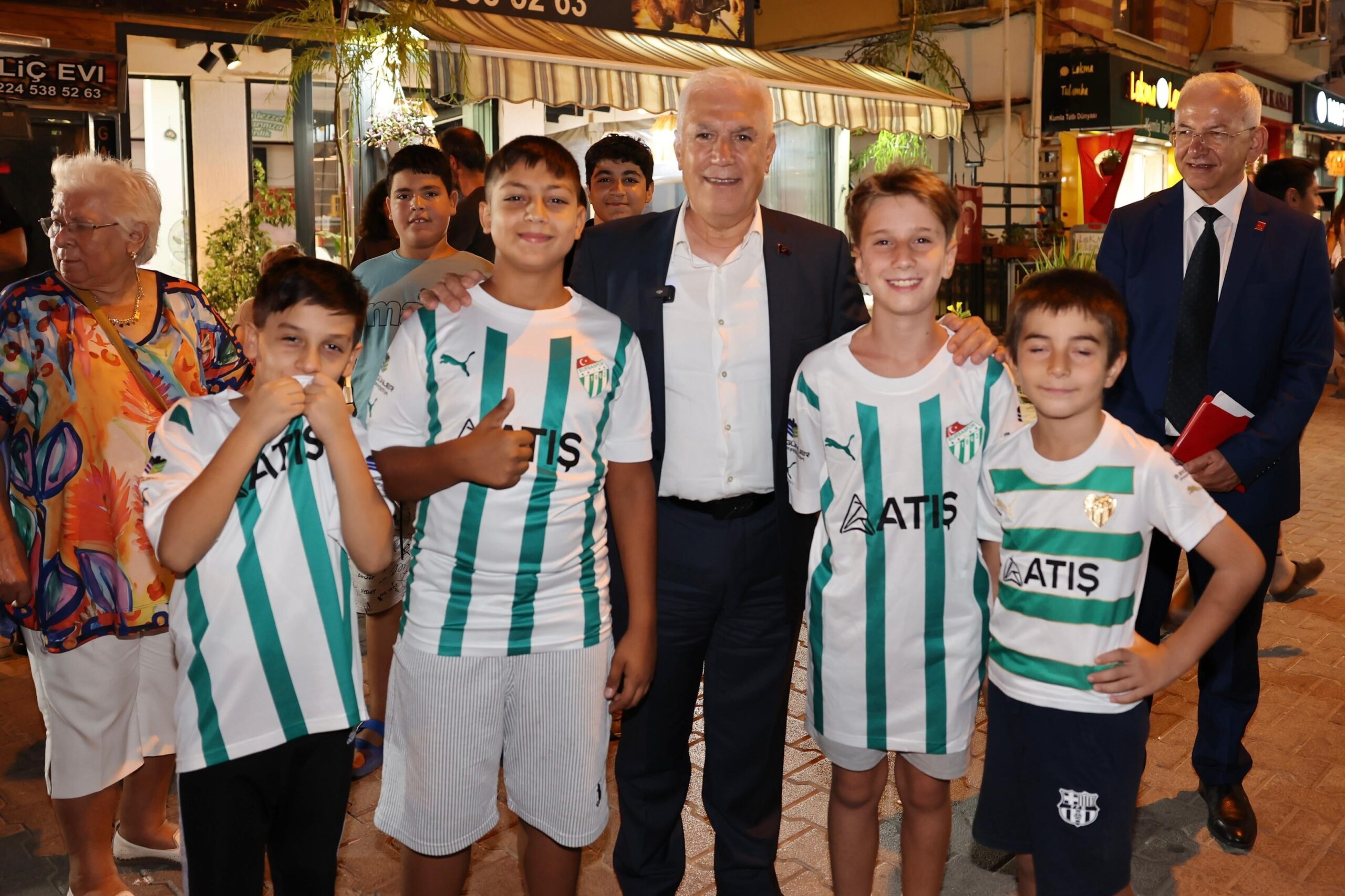 Kumla’da Bozbey’e yoğun ilgi: bursa sahillerine dönüş başlıyor 4 Bülten Medya -