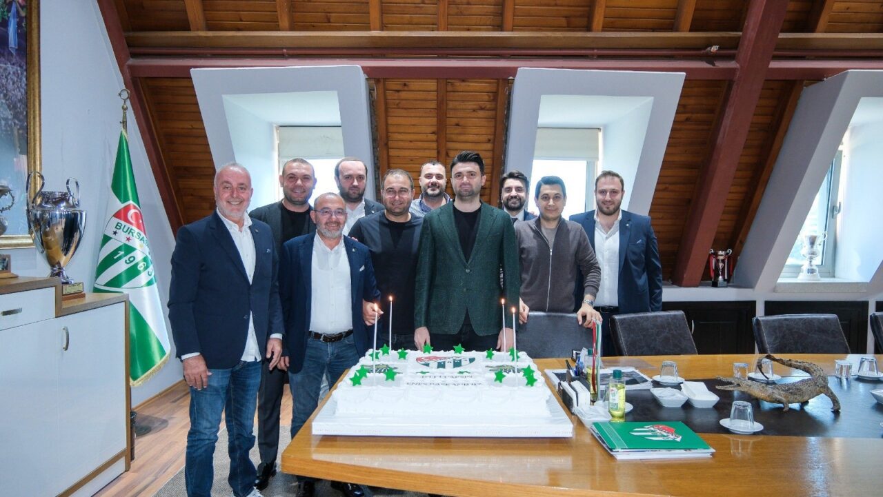 Özlüce’de doğum günü sürprizi 1 Bülten Medya -