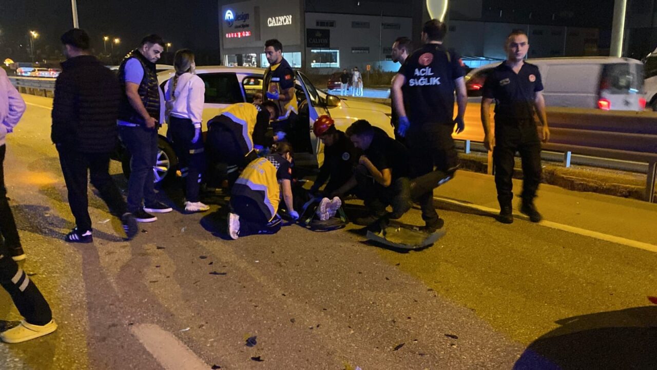 Bursa’da zincirleme kaza: 5 araç birbirine girdi 1 Bülten Medya -