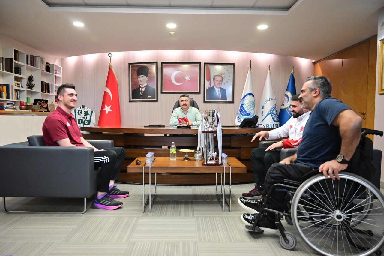 Yıldırım’ın şampiyonları Başkan Yılmaz’ı gururlandırdı 2 Bülten Medya -