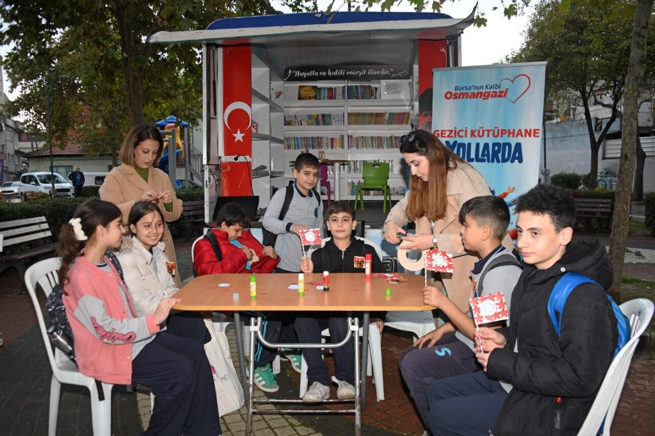 Gezici kütüphane bayram coşkusuyla buluşturdu 2 Bülten Medya -