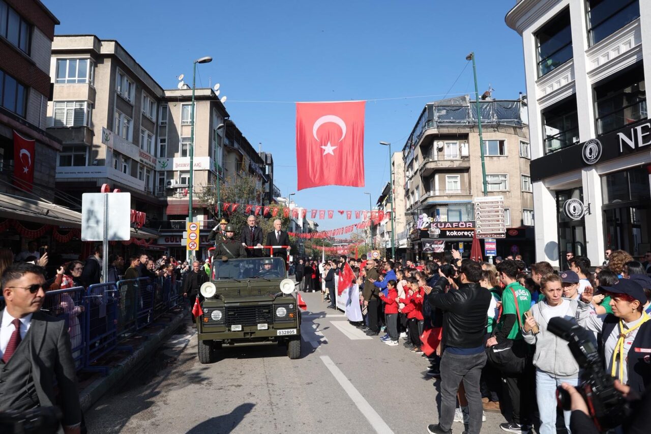 Cumhuriyet’in 102. yılı Bursa’da coşku ve gururla kutlandı 4 Bülten Medya -