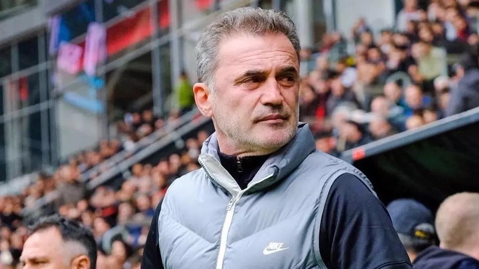 Bursaspor’da yeni dönem: Teknik direktörlükte imzalar atıldı 1 Bülten Medya -