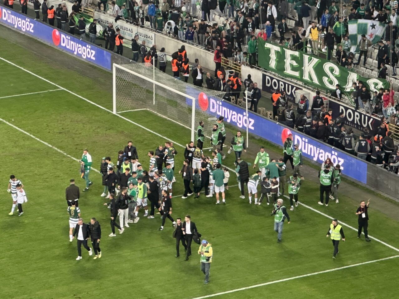 Bursaspor’da kutlama kararı değişti! 1 Bülten Medya -