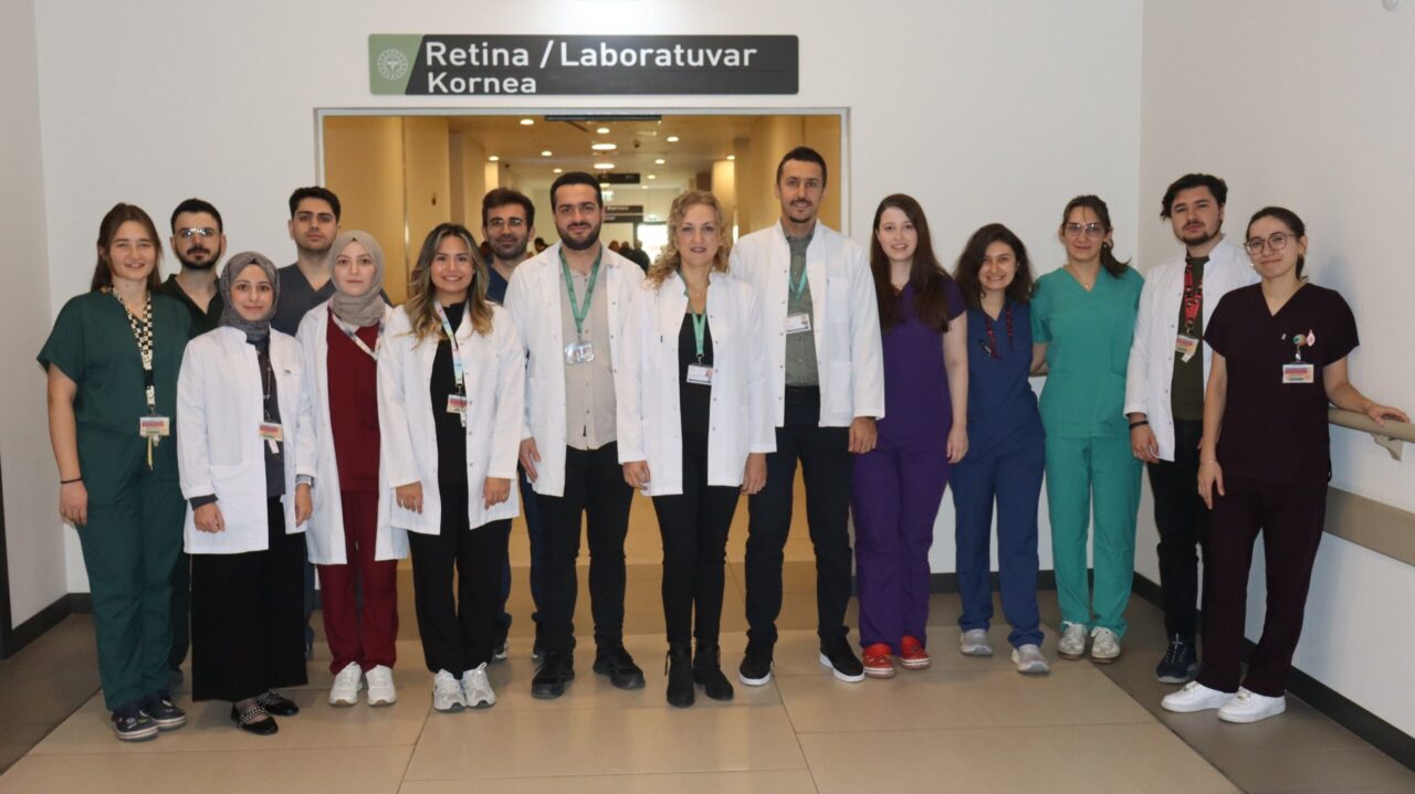 Yeniden görmenin sevinci: 5 kişi “dünyaya yeniden merhaba” dedi 1 Bülten Medya -