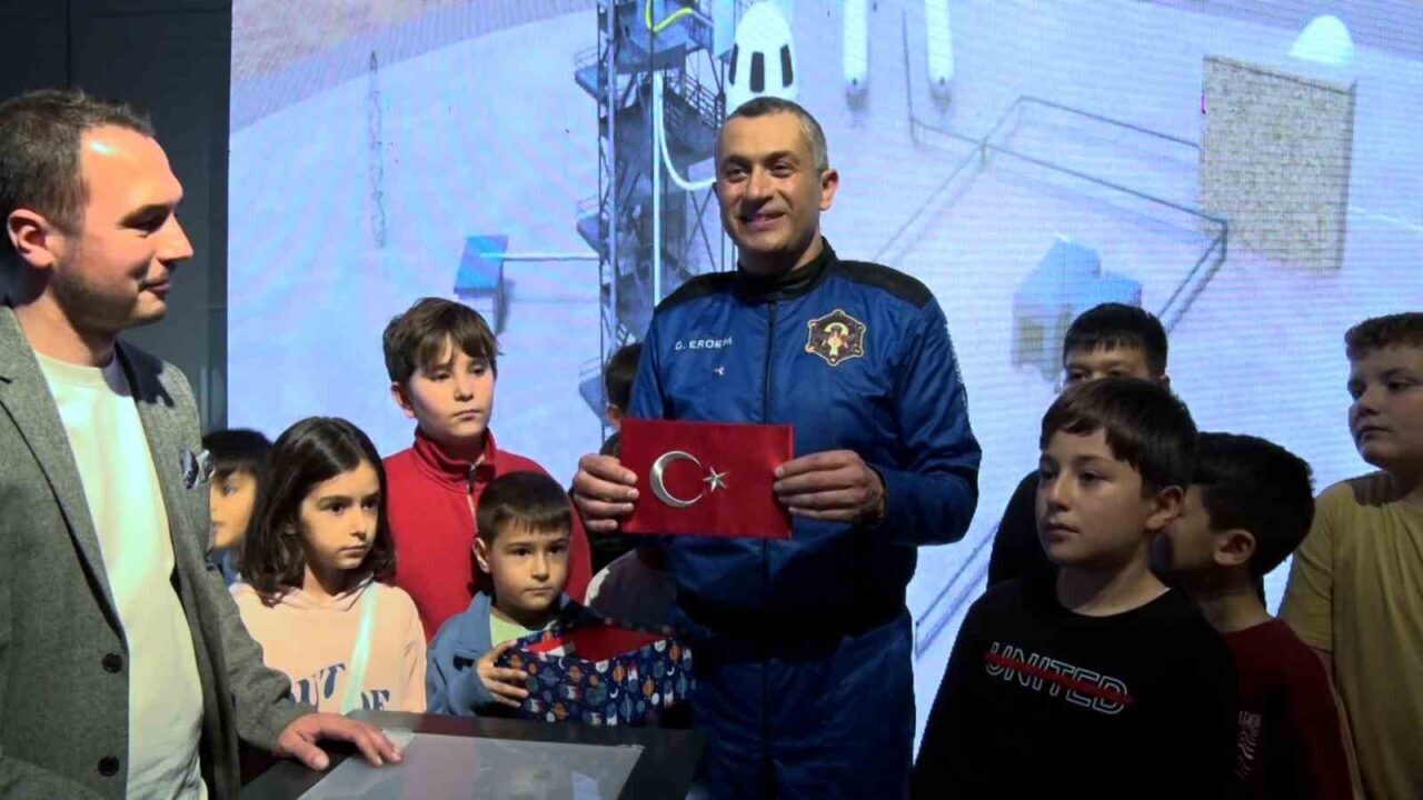 Bursaspor bayrağını GUHEM’e teslim etti 4 Bülten Medya -