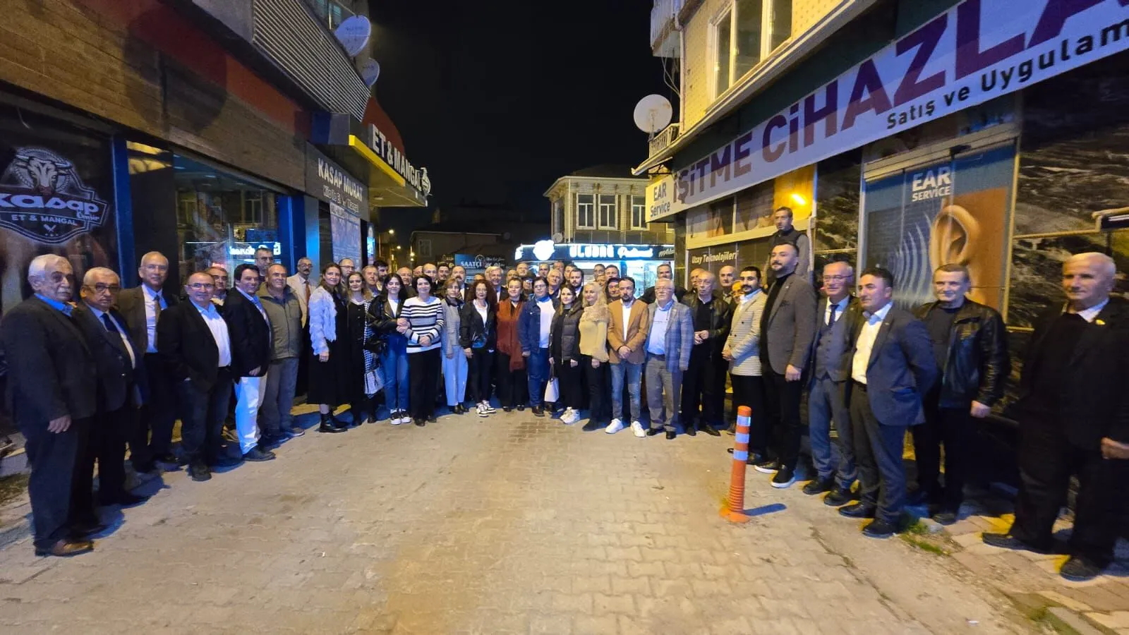 Kocakurt, iyi Parti Mustafakemalpaşa İlçe Başkanlığı’nı ziyaret etti 2 Bülten Medya -