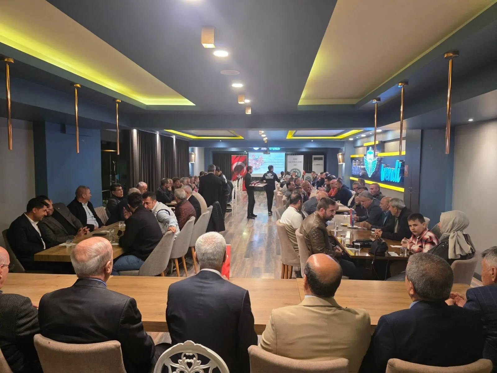 Muşlu eğitimciler Bursa’daki 24 Kasım buluşmasında bir araya geldi 3 Bülten Medya -