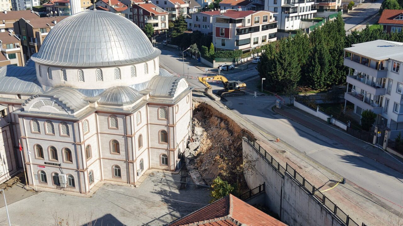 Bursa'da yaşlı kadının uyarısı hayat kurtardı 1 Bülten Medya -