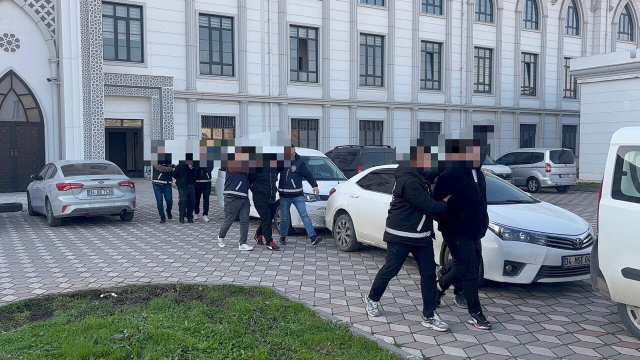 Silahlı saldırıya uğrayan futbolcu hayatını kaybetti 2 Bülten Medya -