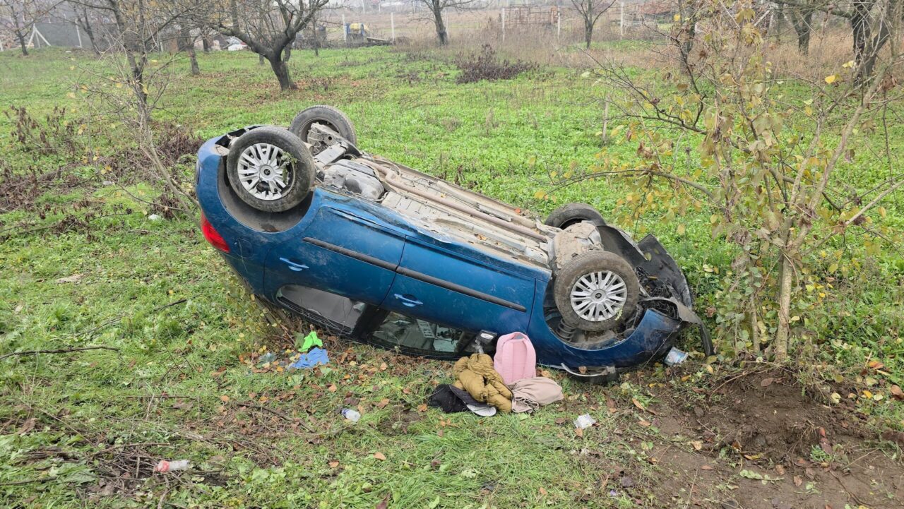 Bursa'da kontrolden çıkan araç tarlaya uçtu 1 Bülten Medya -